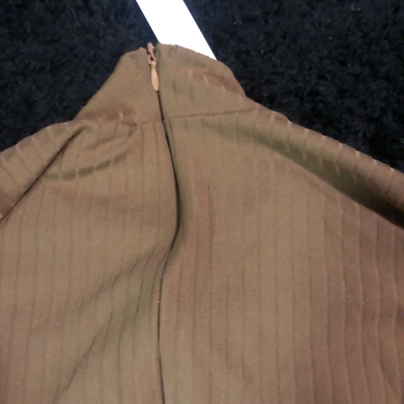 capella mock neck romper - Picture 3 of 4